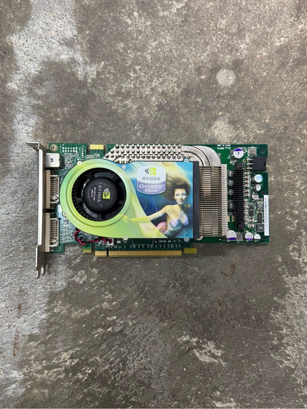NVIDIA EN6800 Ultra 256MB PCIe Graphics Card Dual DVI S-Video